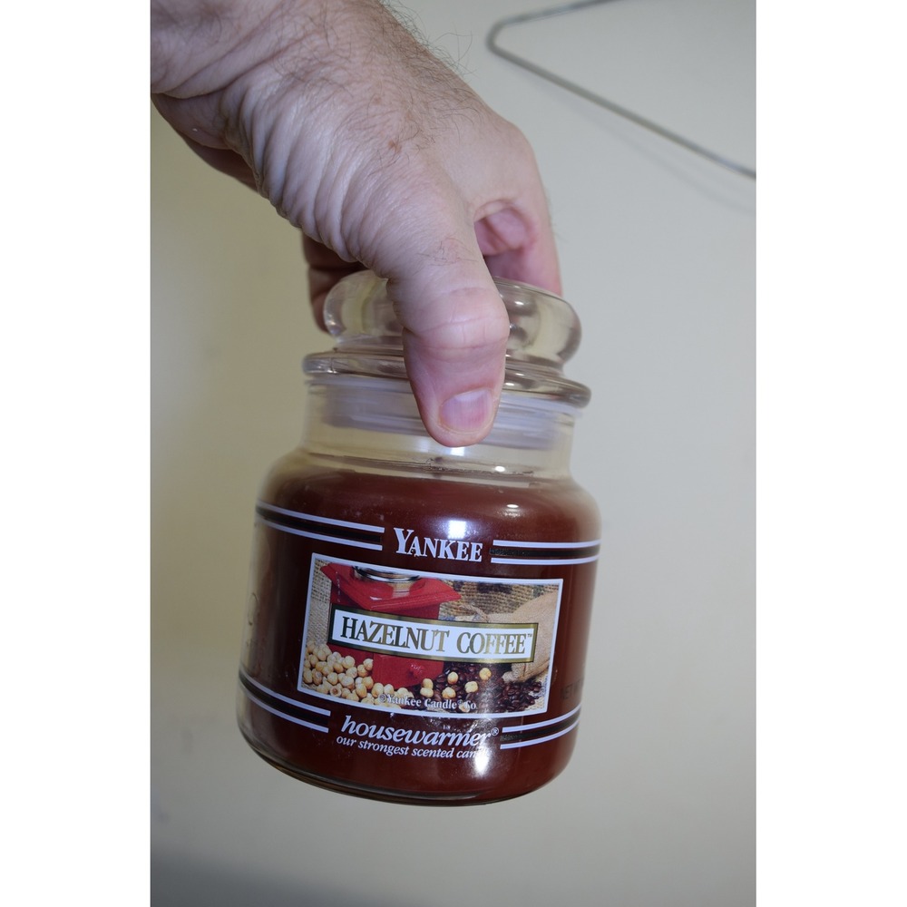 Yankee Candle Hazelnut Coffee Housewarmer Medium Jar Candle 14.5 oz 114427